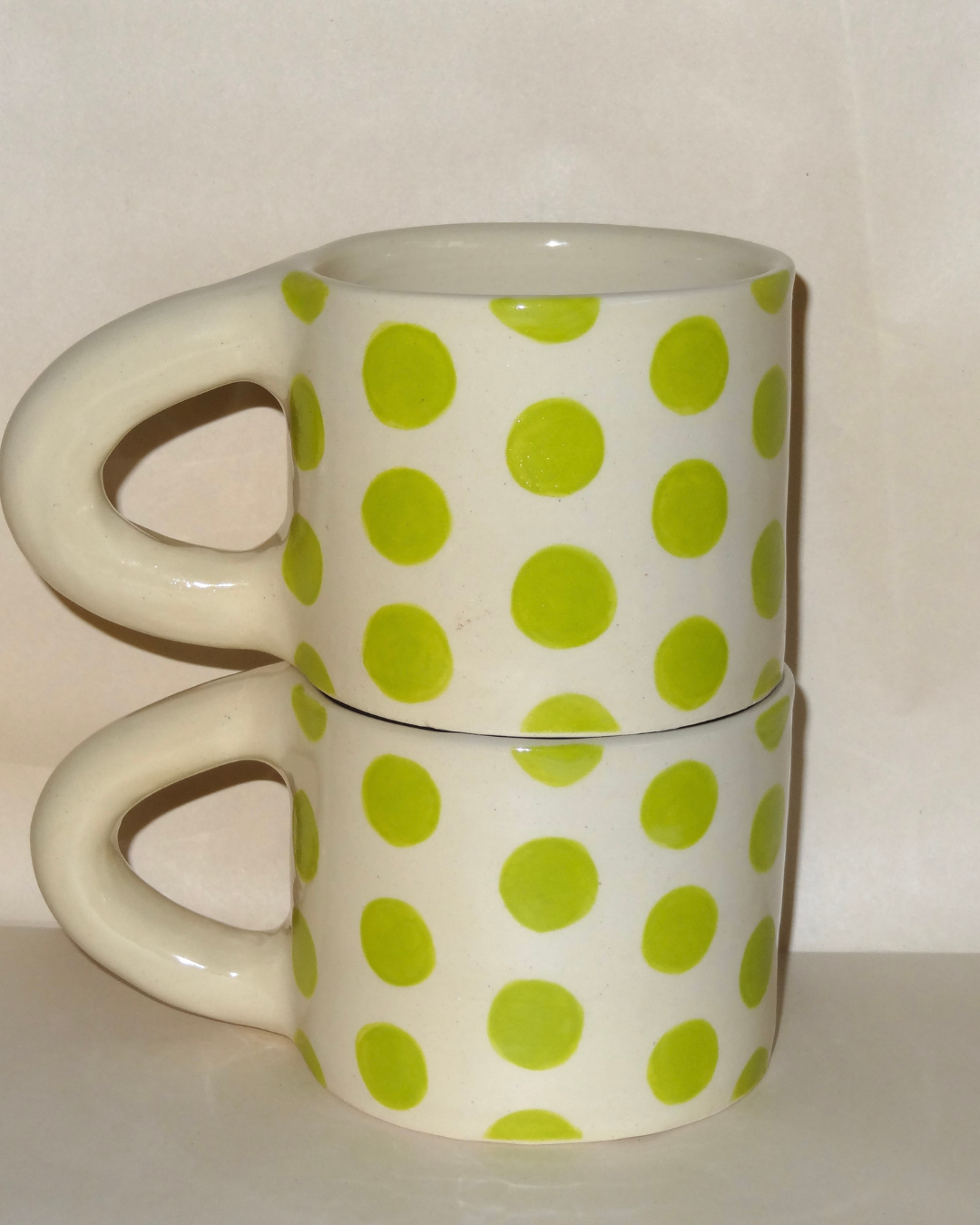 Tasse standard Pois Verts