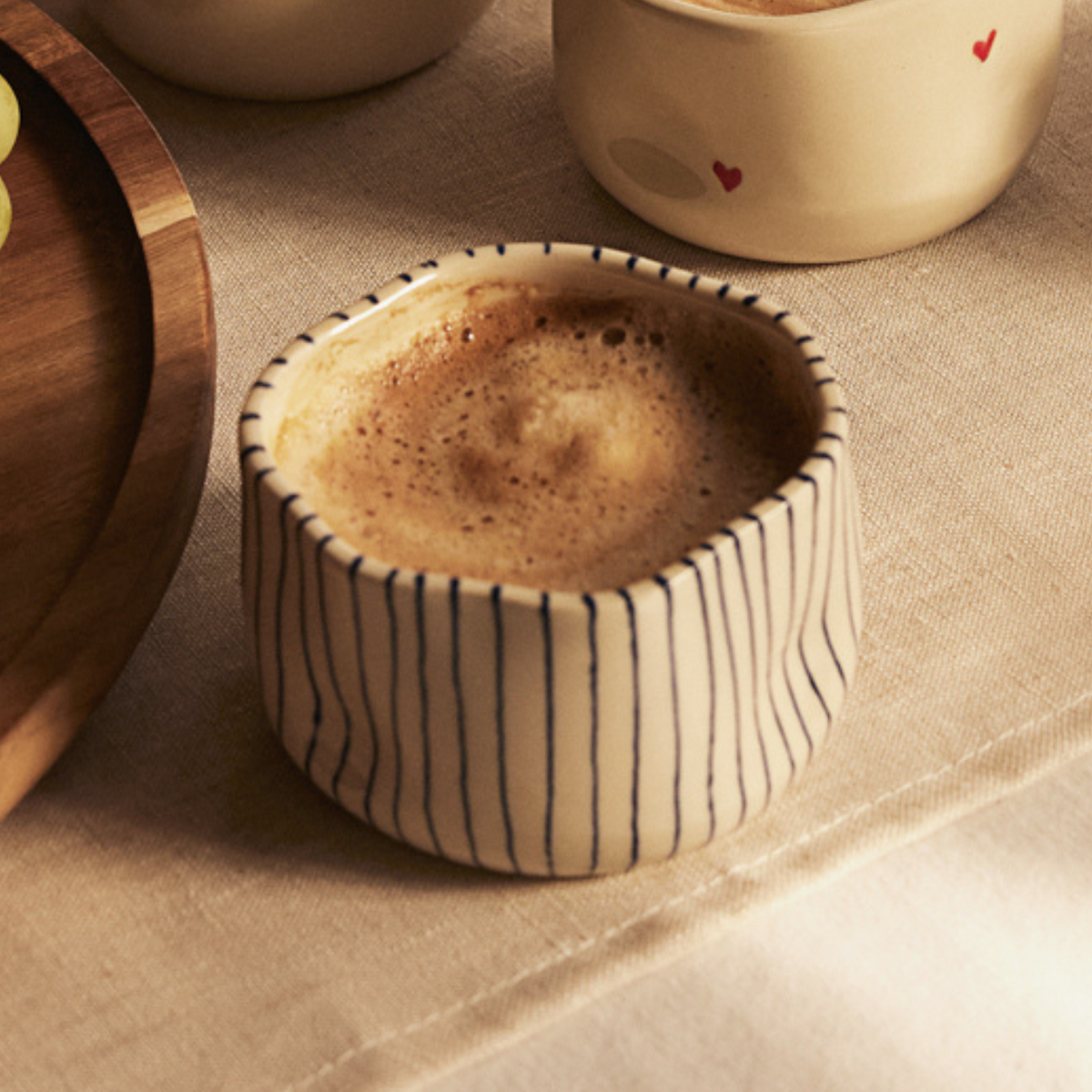 Cappuccino cup - Thin lines | MONOKIINI